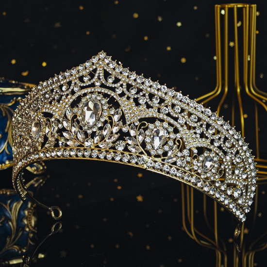 Royal Style Crown Headdress Headdress Light Luxury Rhinestone Crown Royal Style Crown Headdress Headdress Light Luxury Rhinestone Crown