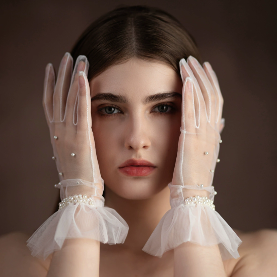 Versatile Elegant Pleated Lace Pearl Short Wedding Gloves Versatile Elegant Pleated Lace Pearl Short Wedding Gloves