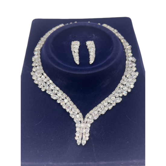 Super Flash Earring Necklace Set High-End Clavicle Chain Two-Piece Set Super Flash Earring Necklace Set High-End Clavicle Chain Two-Piece Set